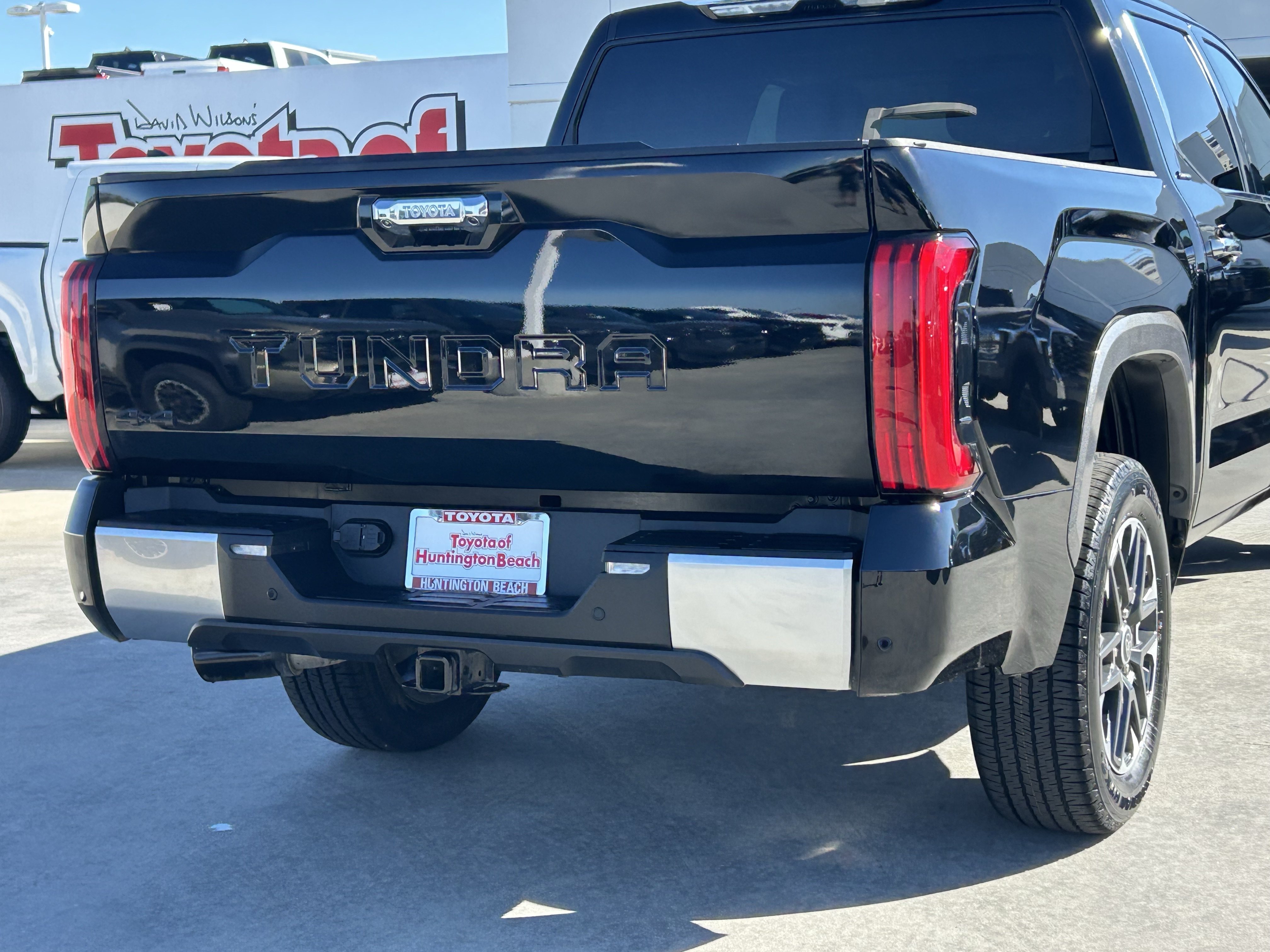 Used 2024 Toyota Tundra Limited AWD/4WD image 4