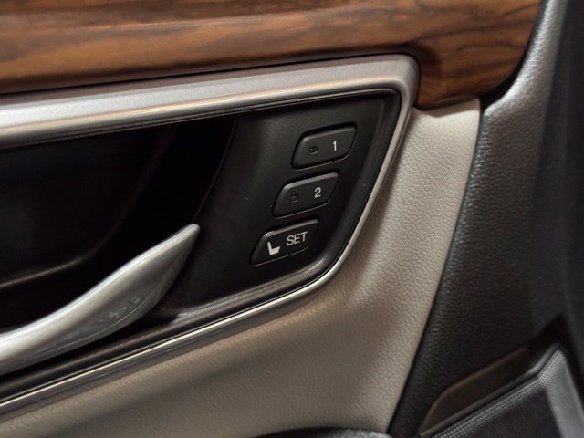 Used 2022 Honda CR-V Touring image 15