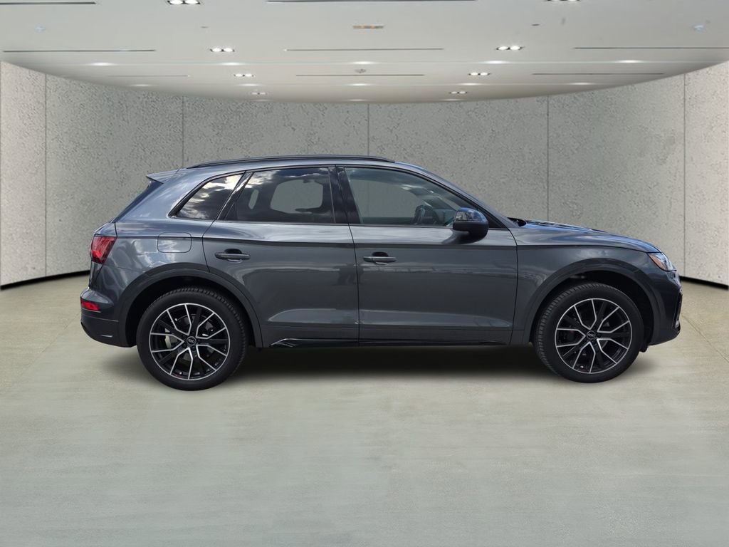 Used 2023 Audi SQ5 Premium Plus w/ Premium Plus Package AWD/4WD image 2