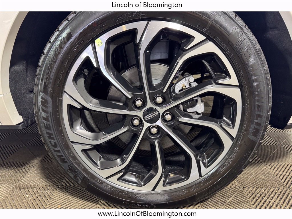New 2026 Lincoln Nautilus Reserve AWD/4WD image 28