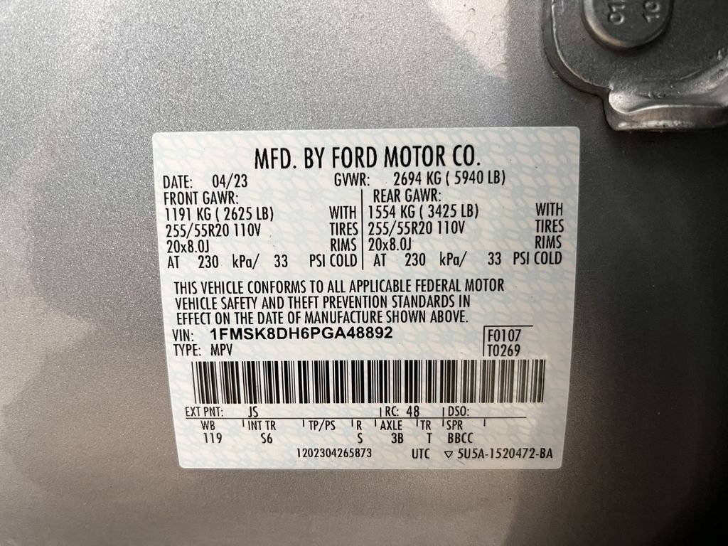 Used 2023 Ford Explorer XLT w/ Equipment Group 202A AWD/4WD image 40