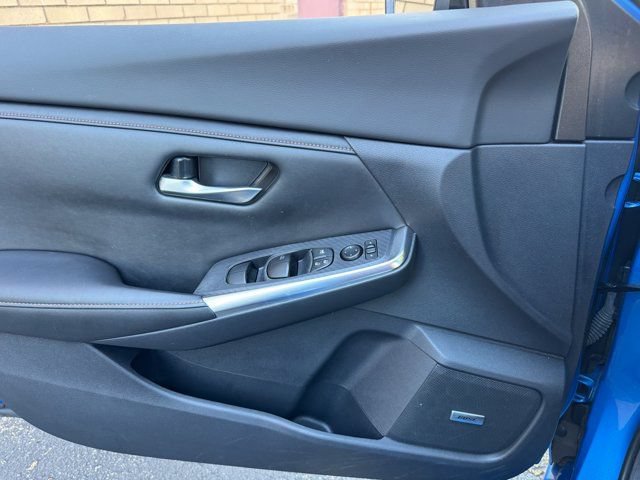 Used 2022 Nissan Sentra SR w/ SR Premium Package FWD image 6