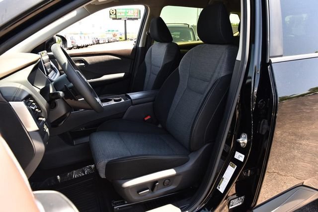 Used 2023 Nissan Rogue SV AWD/4WD image 18
