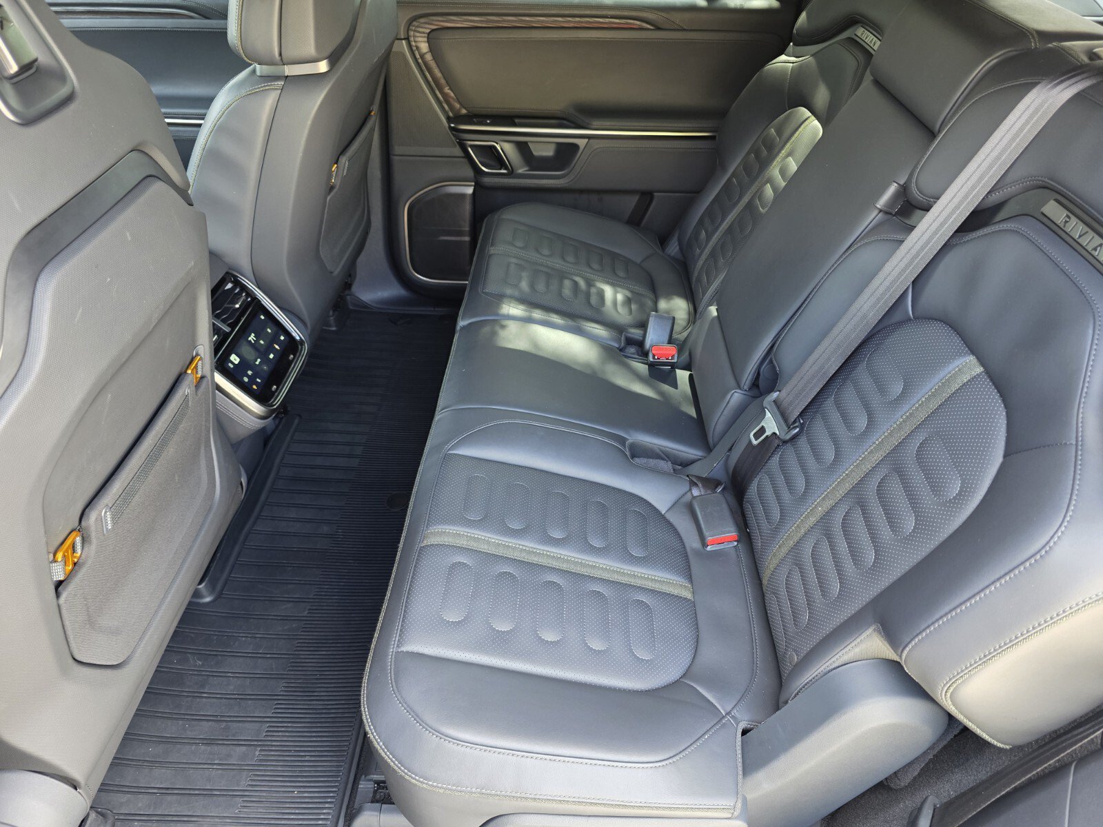Used 2022 Rivian R1S Launch Edition AWD/4WD image 14