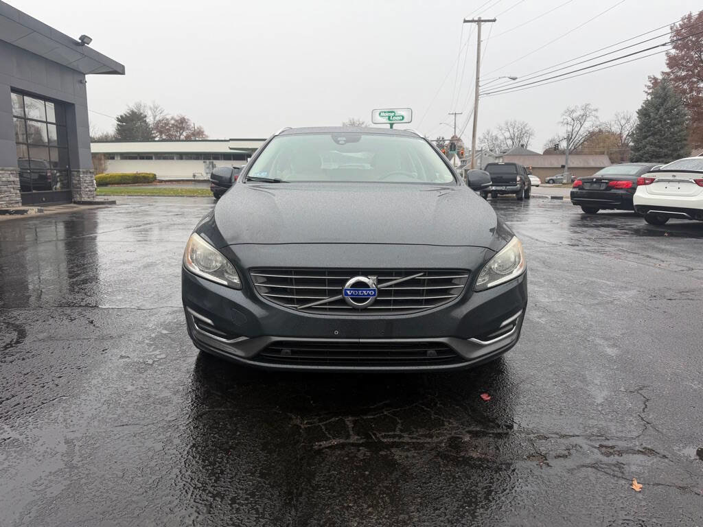 Used 2015 Volvo V60 T5 Premier w/ Convenience Package image 7