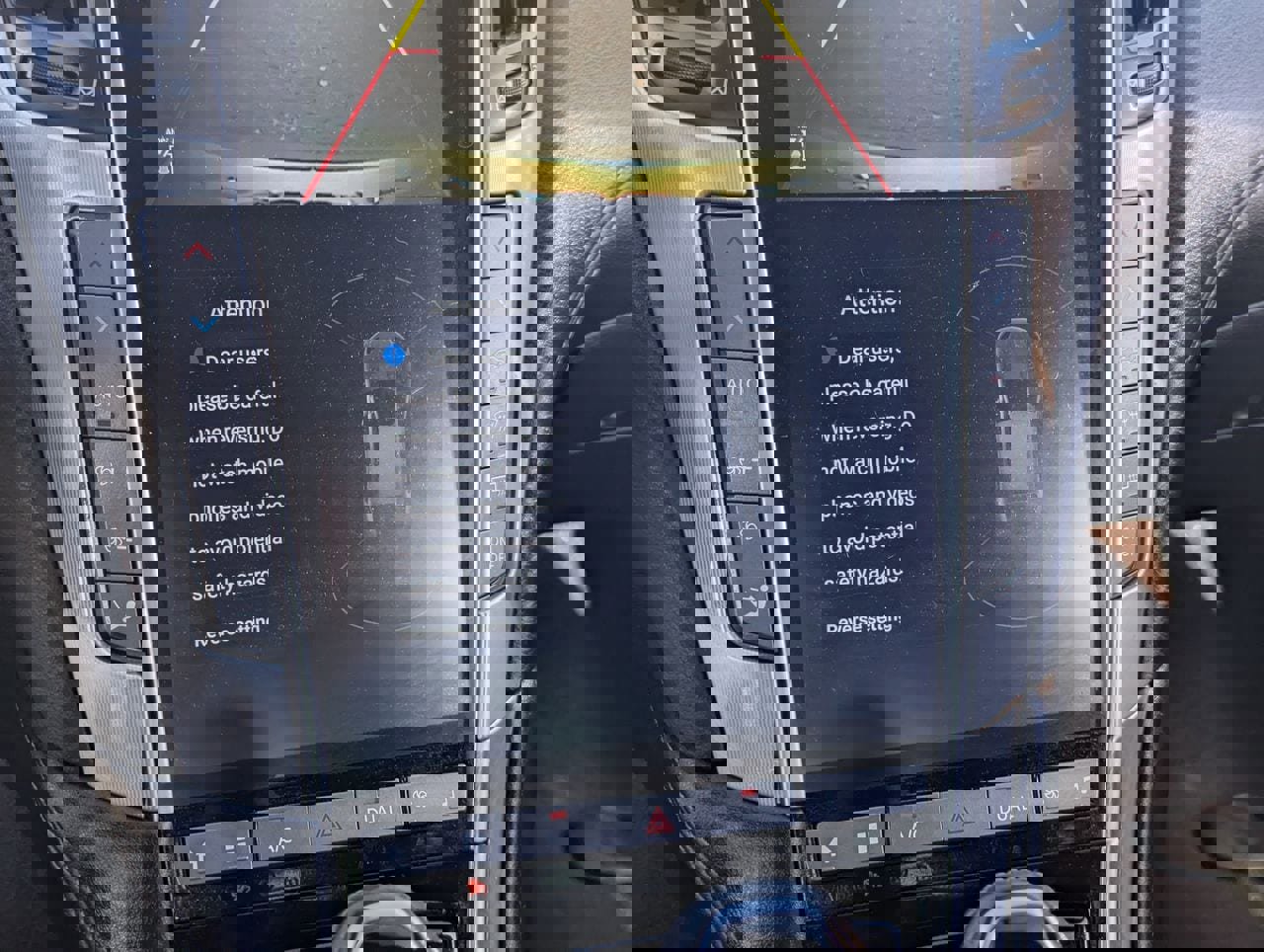 Certified 2018 INFINITI Q60 3.0t Luxe RWD image 22