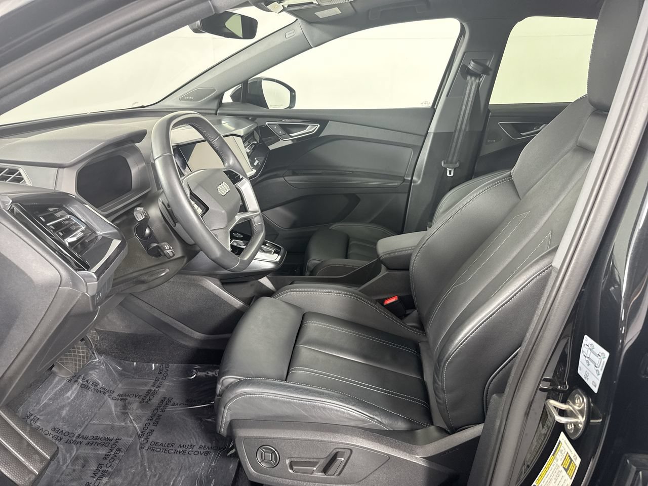 Used 2023 Audi Q4 e-tron Premium Plus w/ Premium Plus AWD/4WD image 19