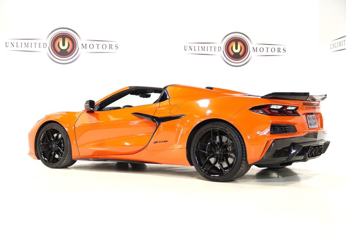 Used 2025 Chevrolet Corvette Z06 RWD image 77