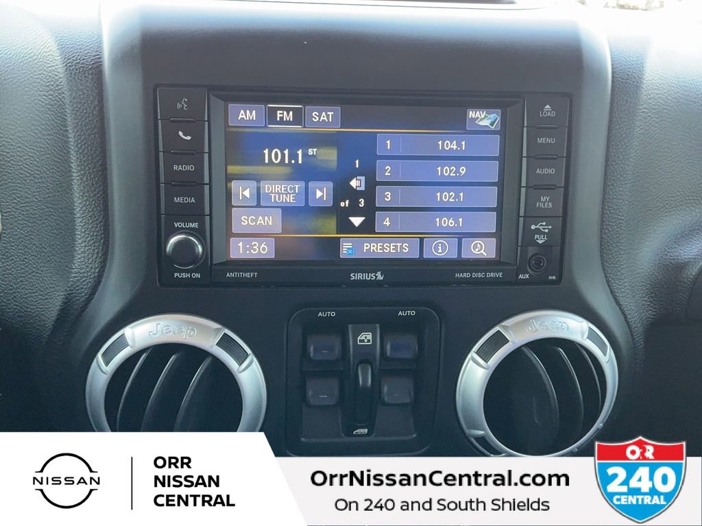 Used 2013 Jeep Wrangler Unlimited Sahara w/ Mopar Chrome Edition Group image 21