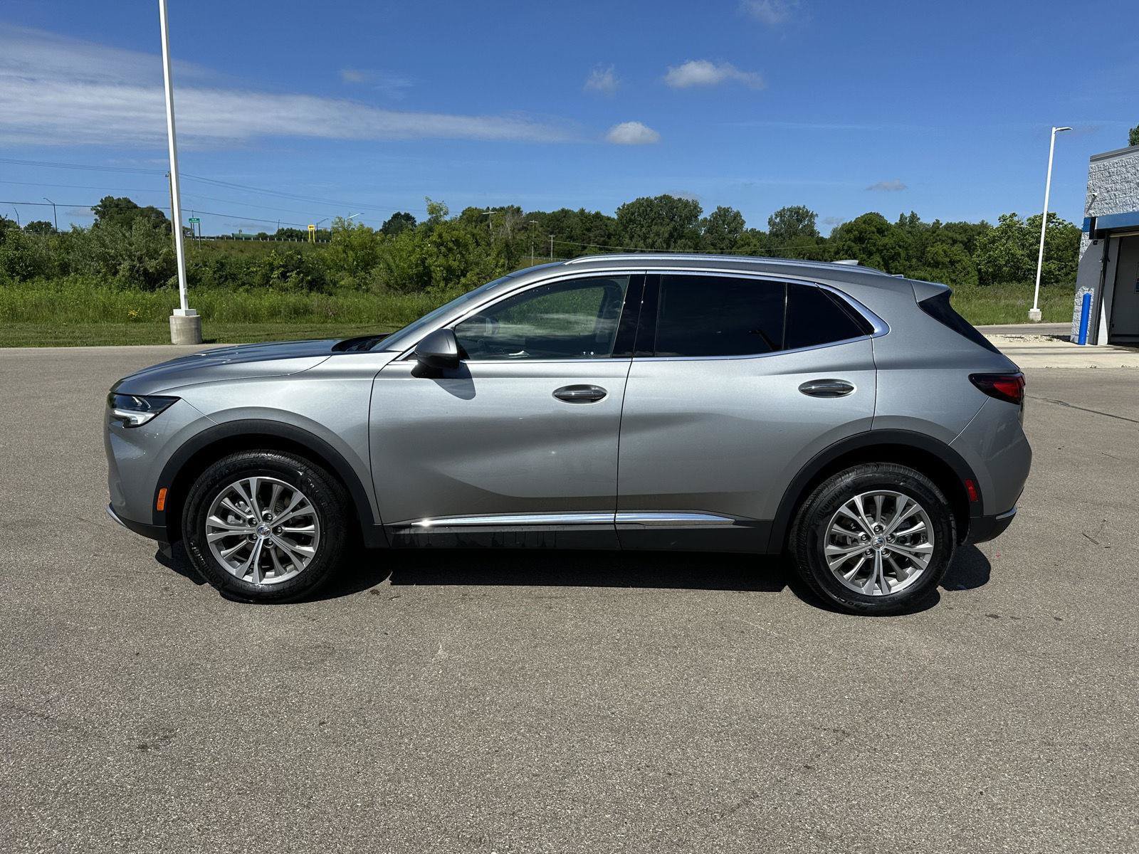 Used 2023 Buick Envision Preferred AWD/4WD image 2