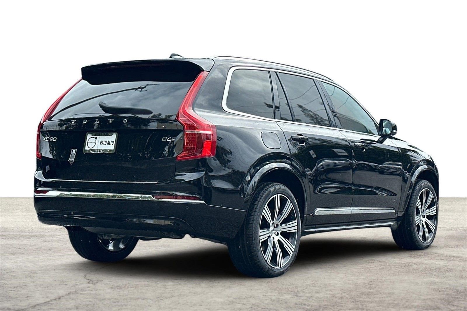 Certified 2025 Volvo XC90 B6 Ultra w/ Protection Package Premier image 2