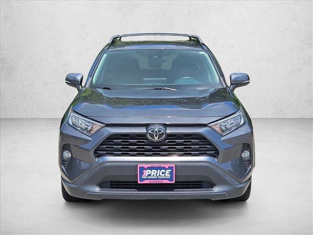 Used 2021 Toyota RAV4 XLE w/ Convenience Package FWD image 2