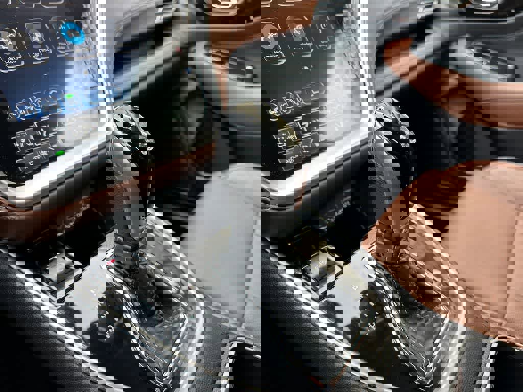 Used 2023 Subaru Outback Touring image 18