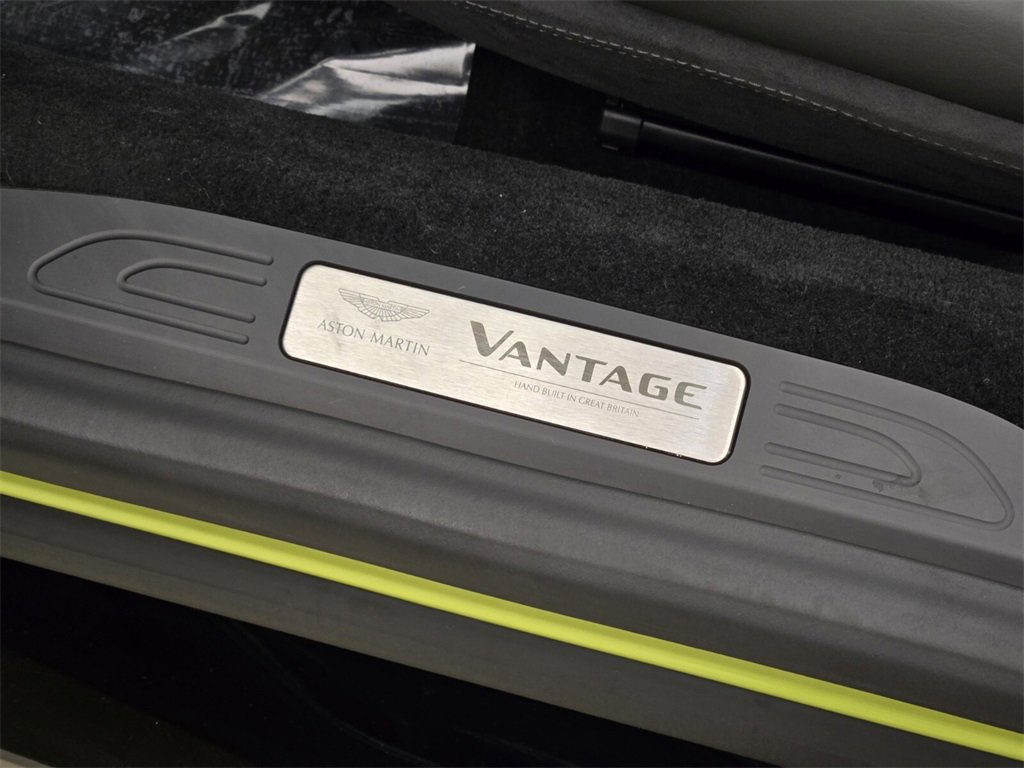 Used 2023 Aston Martin V8 Vantage image 31