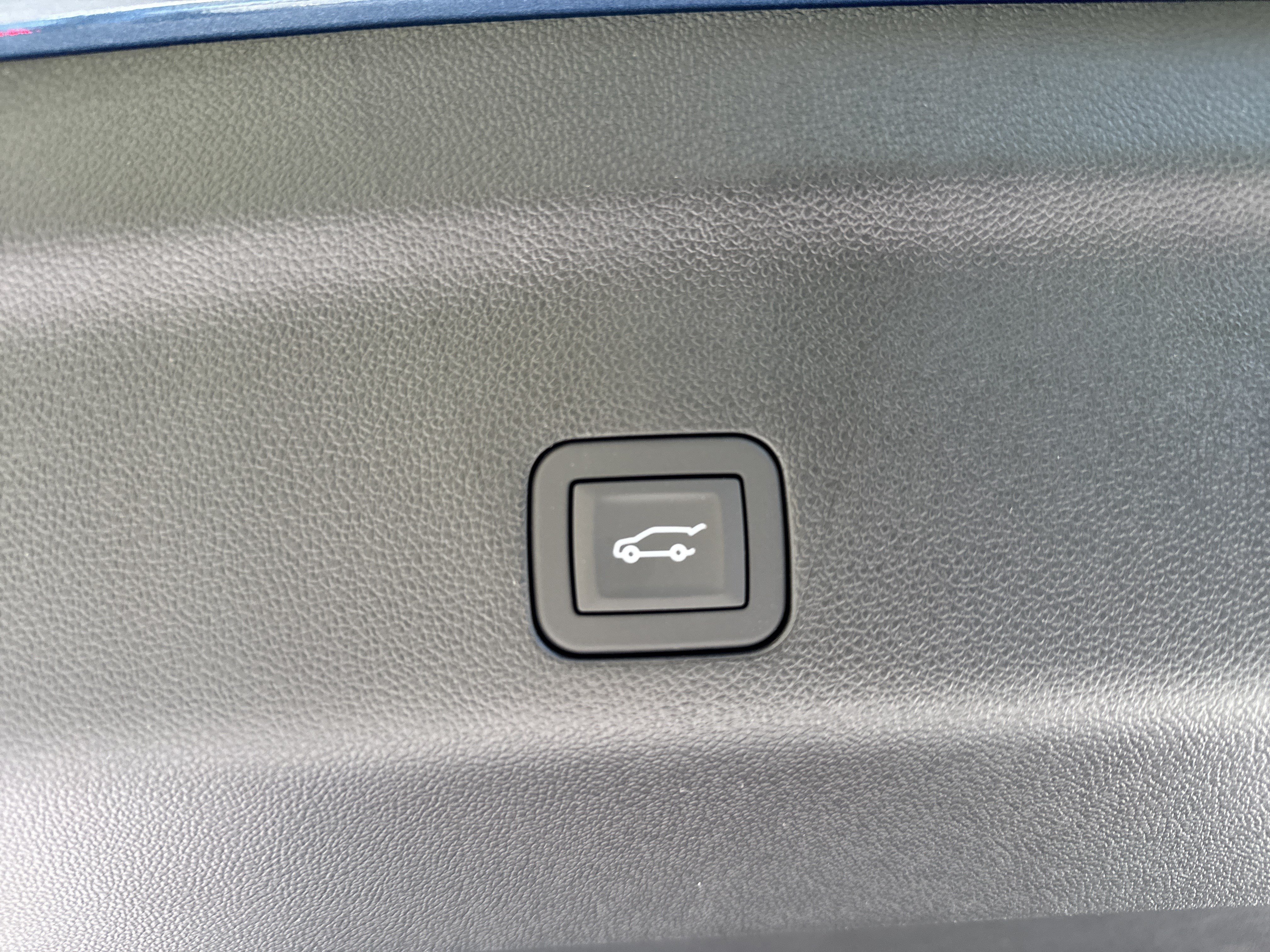 New 2026 GMC Yukon XL Denali w/ Denali Reserve Package RWD image 41