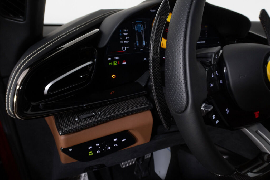 Used 2025 Ferrari Purosangue image 34