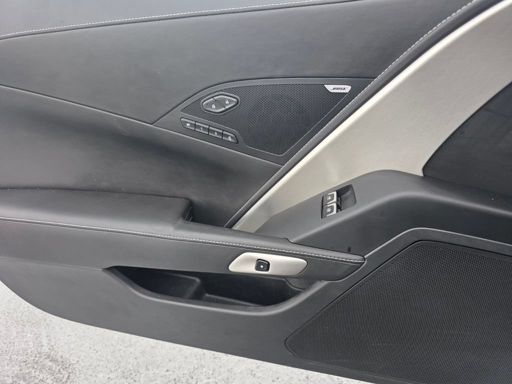 Used 2018 Chevrolet Corvette Z06 RWD image 20