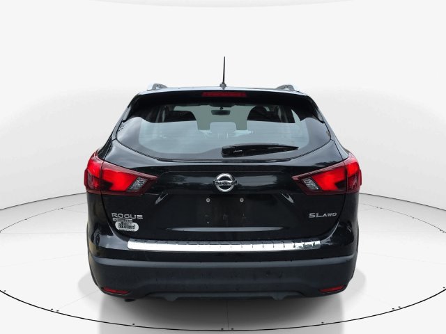 Used 2017 Nissan Rogue Sport SL AWD/4WD image 7