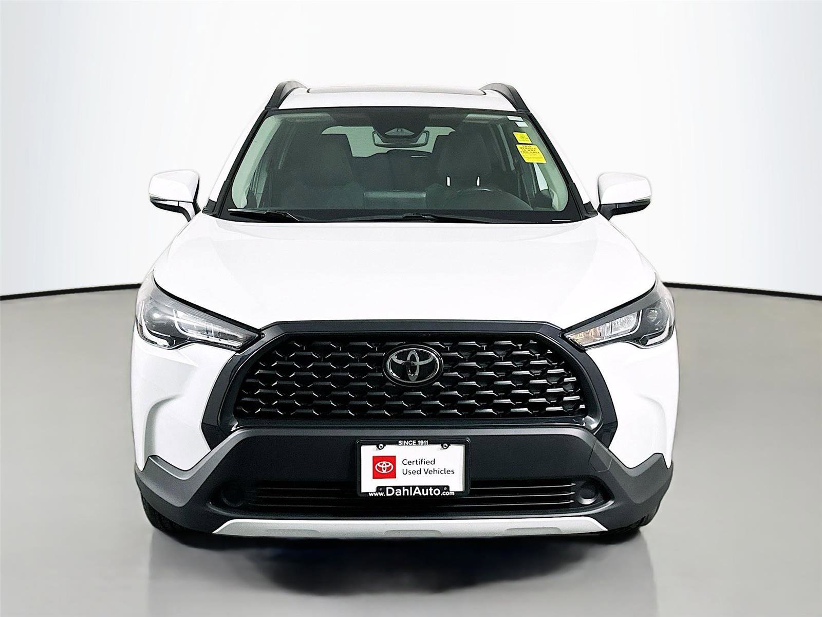 Used 2024 Toyota Corolla Cross LE w/ Moonroof Package AWD/4WD image 3