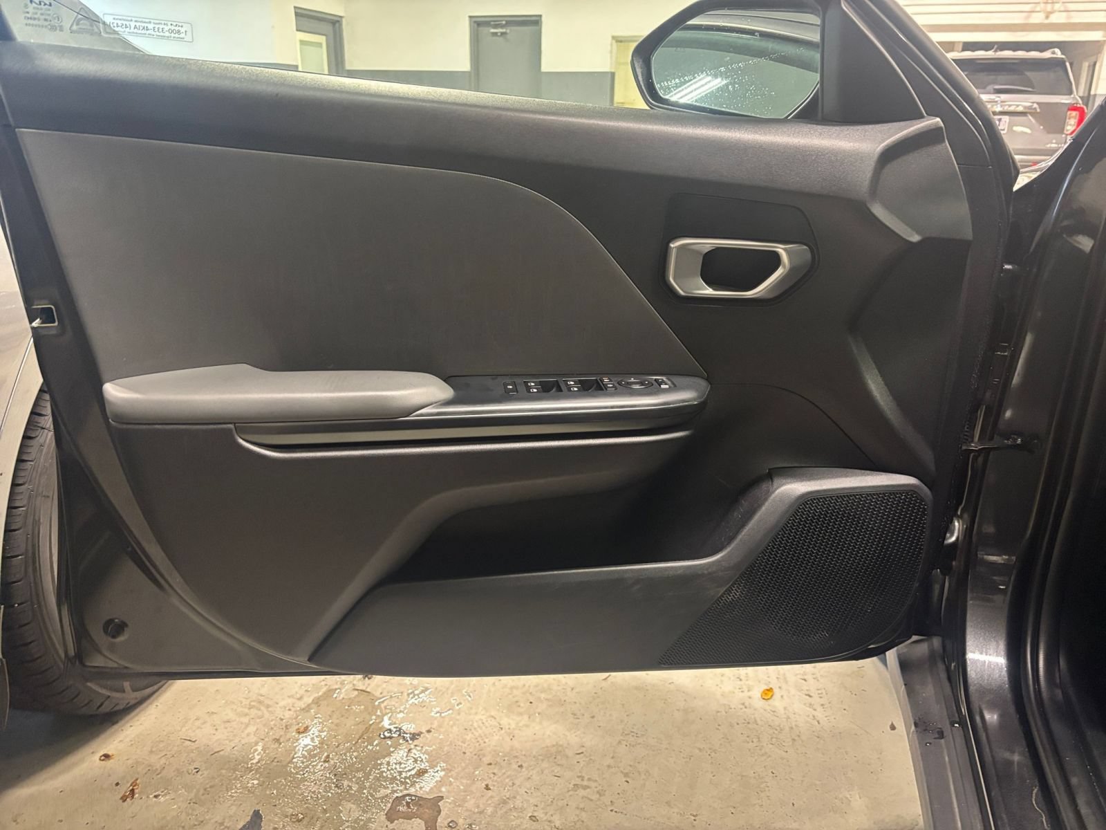 Used 2025 Kia K4 FWD image 18