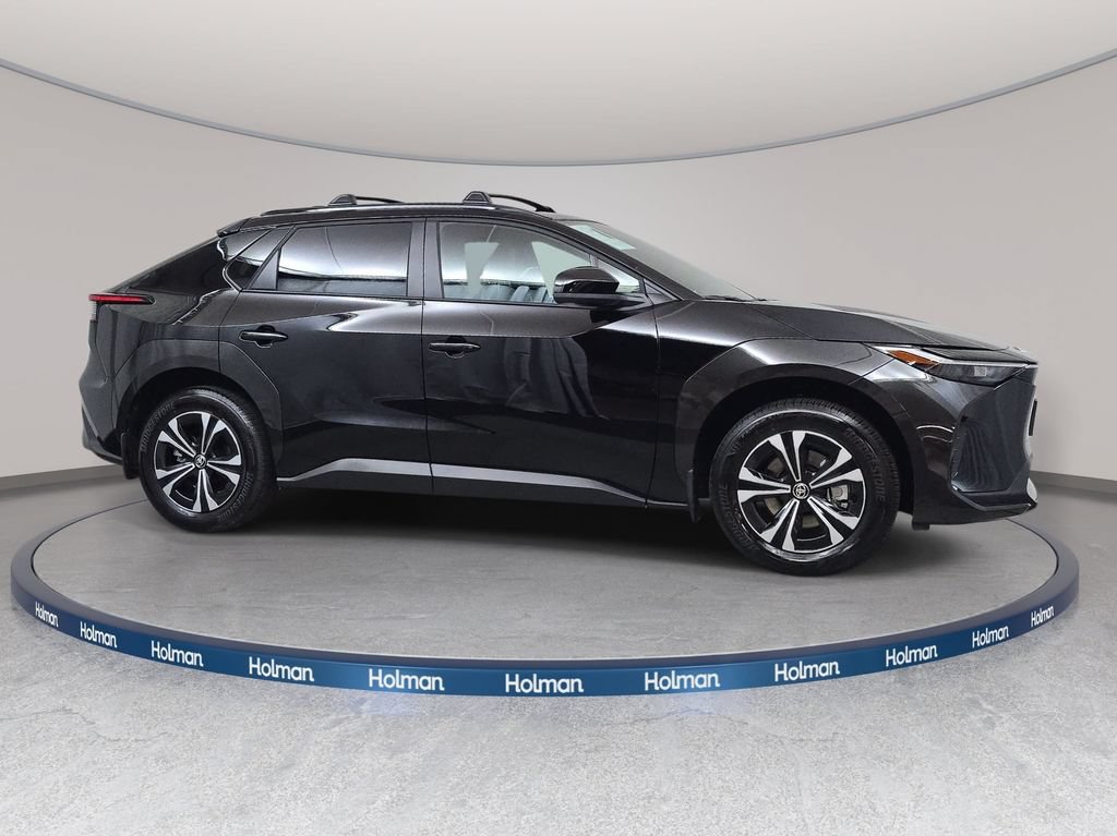 Used 2025 Toyota bZ4X FWD w/ Weather Package image 4