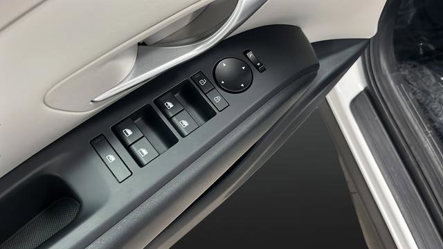 Used 2025 Hyundai Tucson SEL image 27