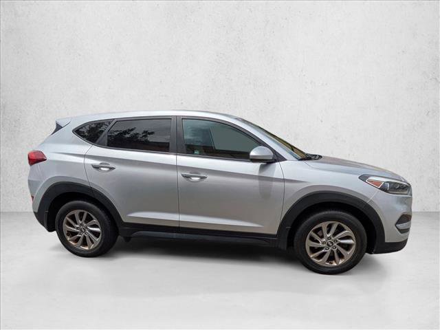 Used 2018 Hyundai Tucson SE w/ Cargo Package AWD/4WD image 4