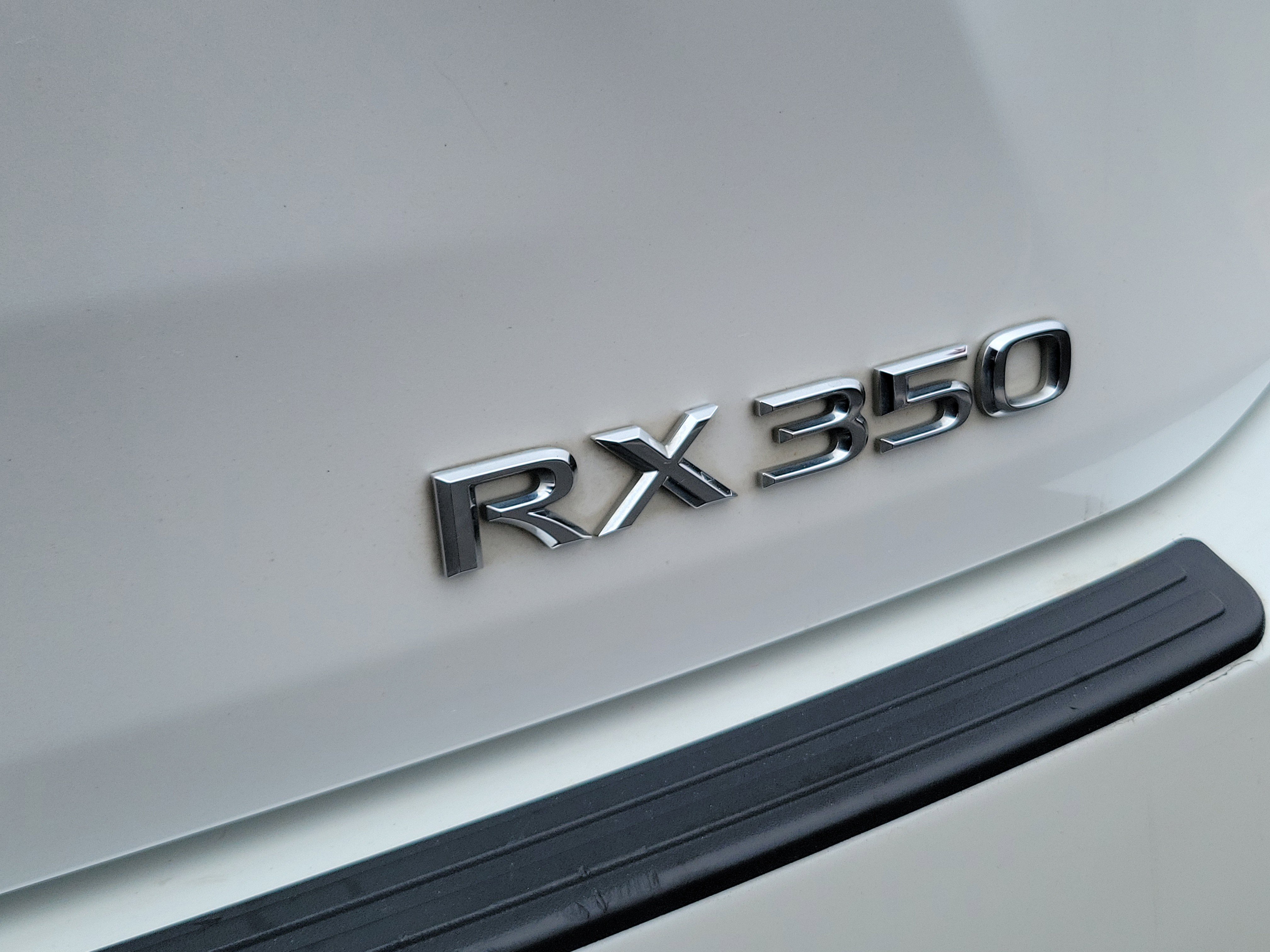 Used 2018 Lexus RX 350 AWD w/ Premium Package image 6