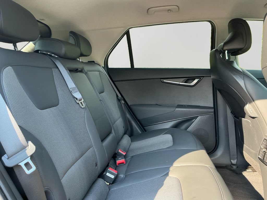 Used 2024 Kia Niro Wind FWD image 13