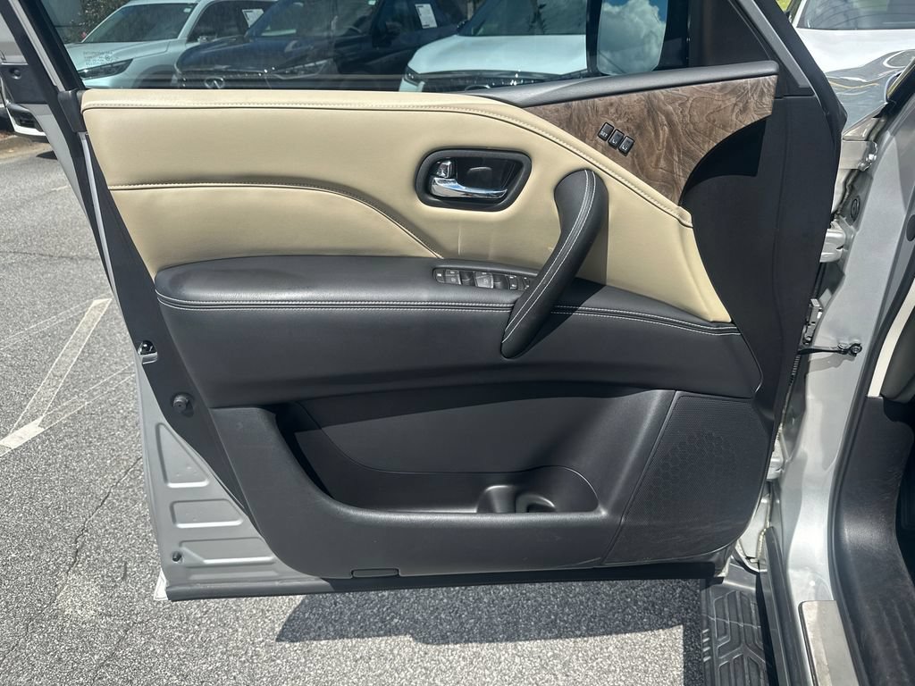 Used 2023 INFINITI QX80 Premium Select w/ All-Season Package RWD image 10