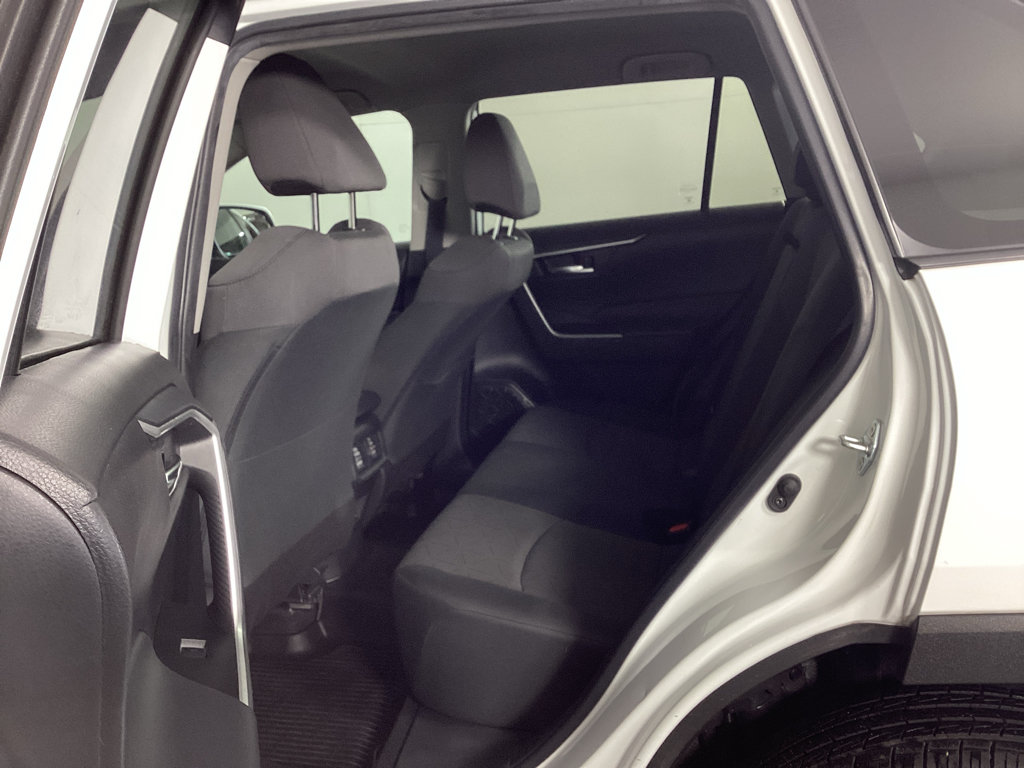 Used 2023 Toyota RAV4 XLE AWD/4WD image 12