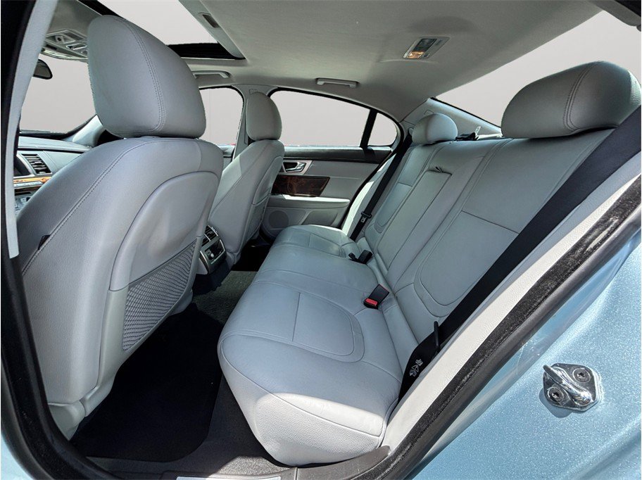 Used 2012 Jaguar XF RWD image 36