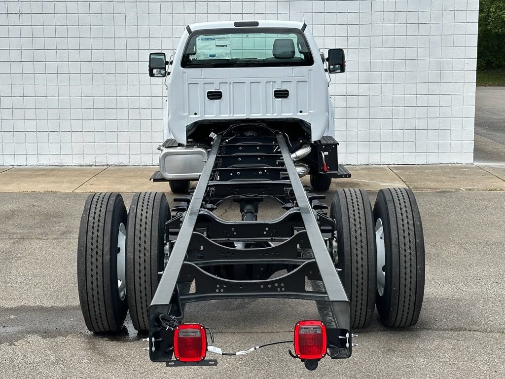 New 2027 Ford F750 2WD Regular Cab Super Duty image 21
