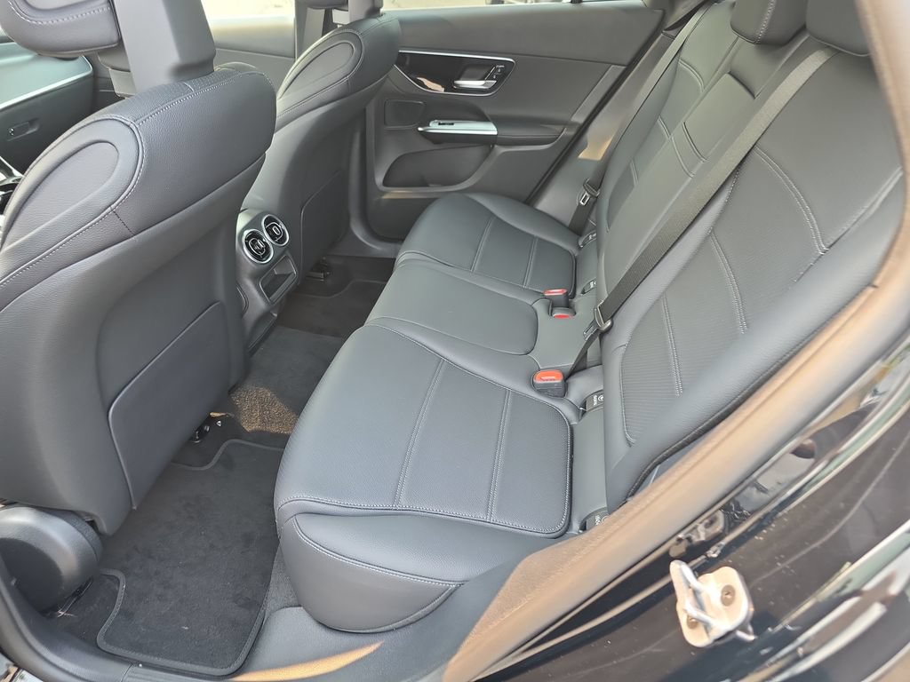 New 2025 Mercedes-Benz GLC 300 4MATIC image 10
