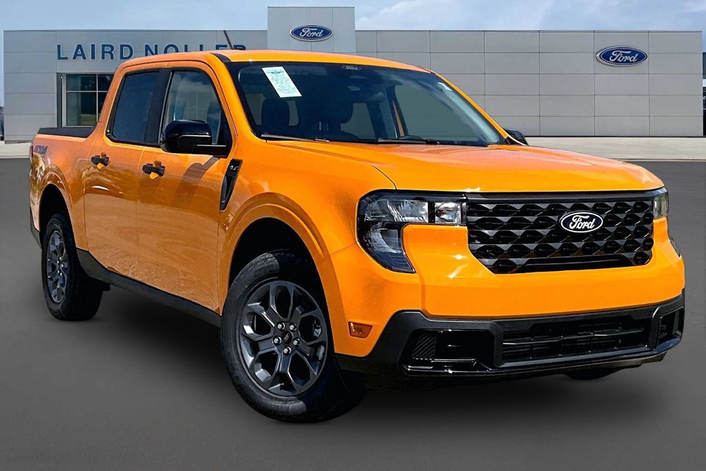 New 2026 Ford Maverick XLT w/ XLT Luxury Package AWD/4WD image 2