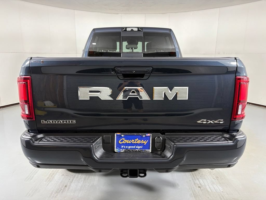 New 2026 RAM 2500 Laramie AWD/4WD image 7