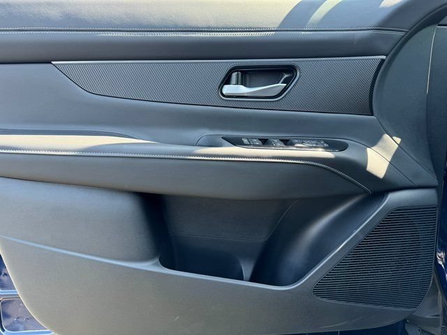Certified 2025 Nissan Murano SV AWD/4WD image 12