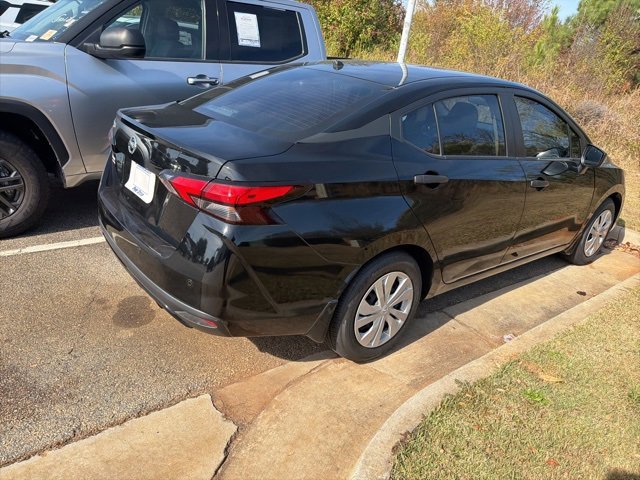 Used 2022 Nissan Versa S image 13