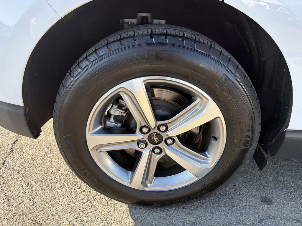 Used 2024 Ford Edge SEL w/ Convenience Package image 32