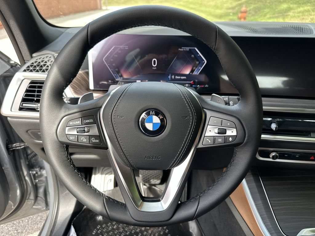 Used 2026 BMW X5 xDrive40i AWD/4WD image 18