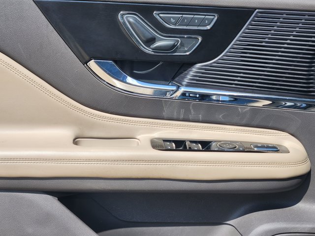 Used 2022 Lincoln Corsair FWD w/ Equipment Group 101A image 21