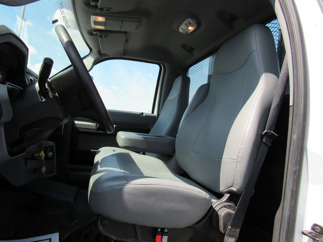 Used 2022 Ford F750 2WD Regular Cab Super Duty image 23