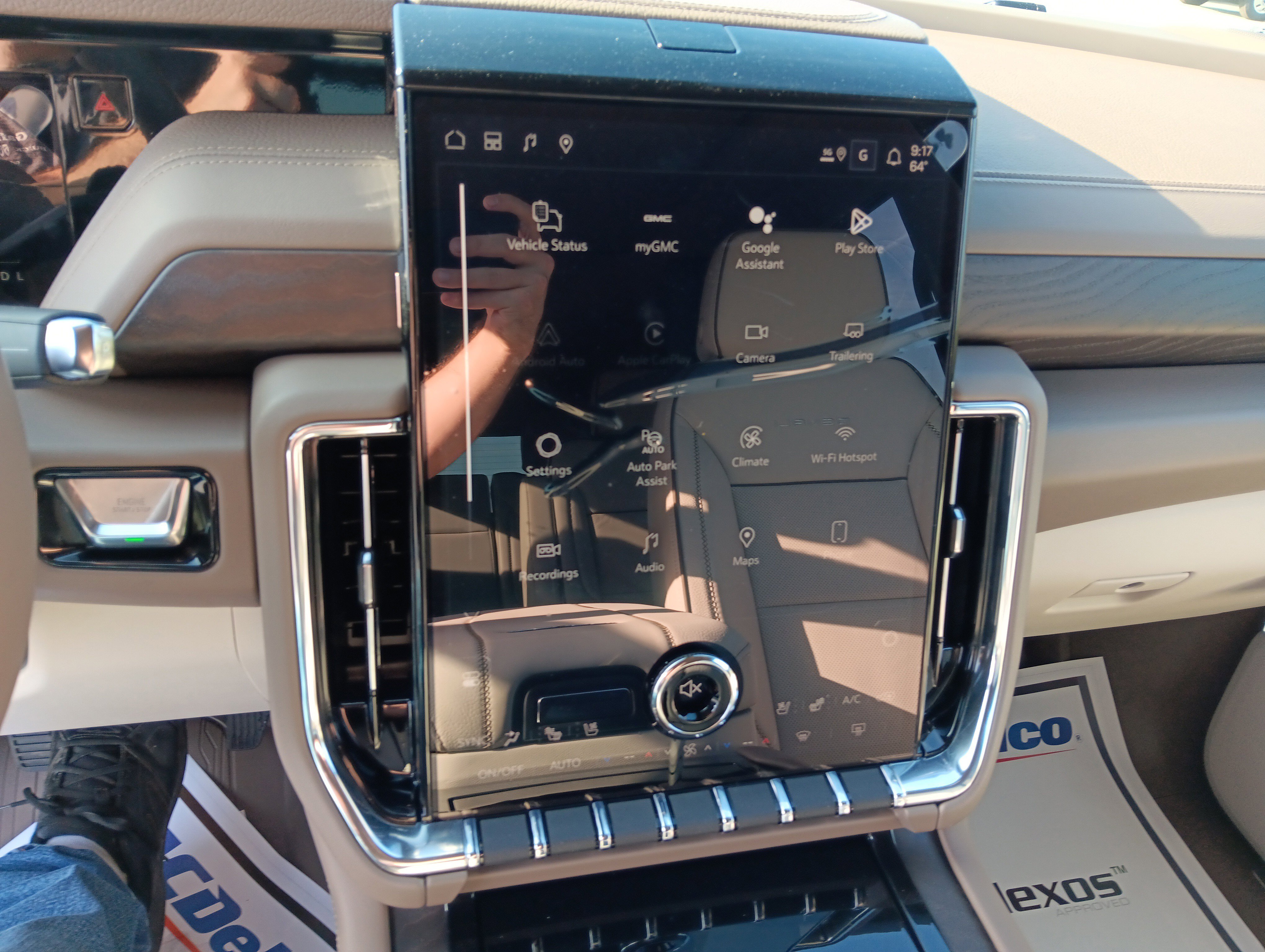 New 2026 GMC Yukon XL Denali image 10