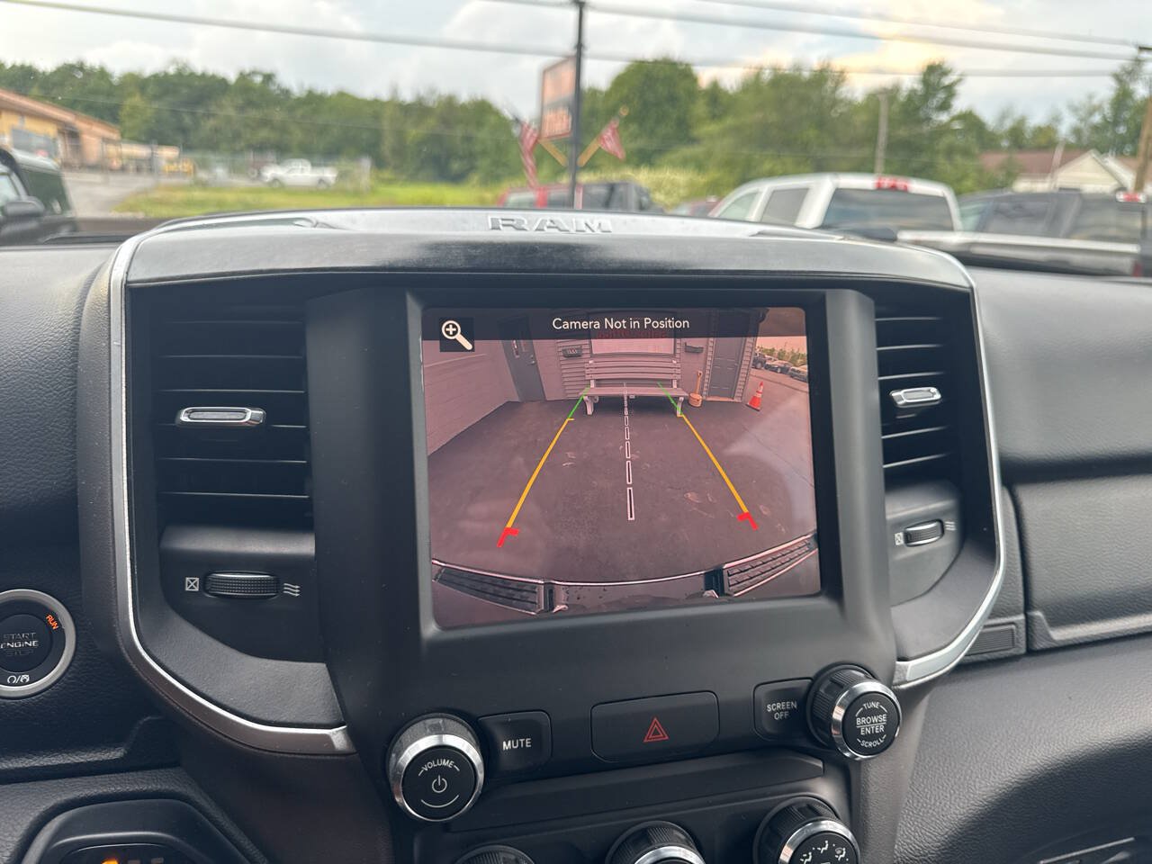 Used 2019 RAM 1500 Big Horn AWD/4WD image 25