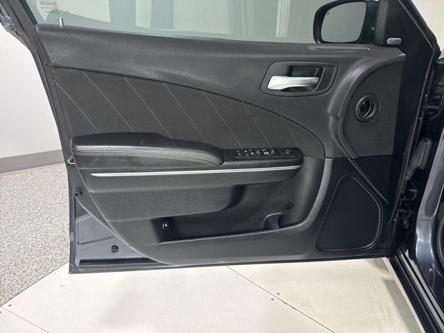 Used 2018 Dodge Charger GT image 10