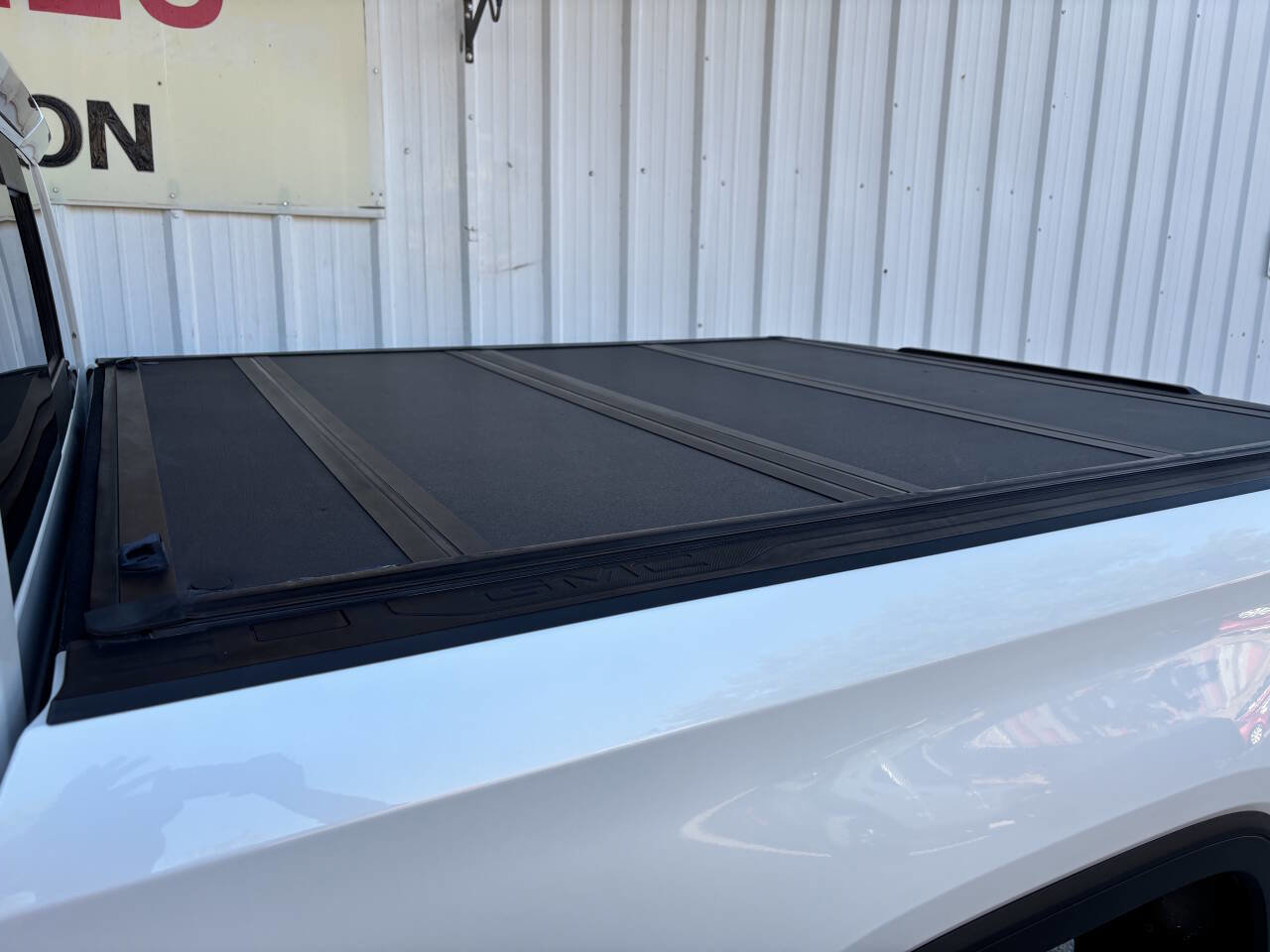 Used 2021 GMC Sierra 1500 SLT image 12