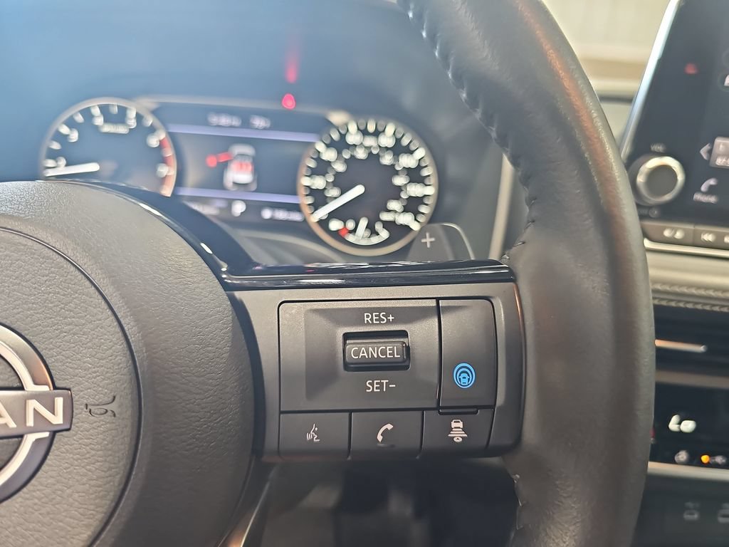 Certified 2023 Nissan Rogue SV w/ SV Premium B Package AWD/4WD image 19
