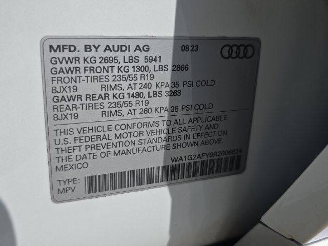 Used 2024 Audi Q5 e Premium w/ Convenience Package AWD/4WD image 39