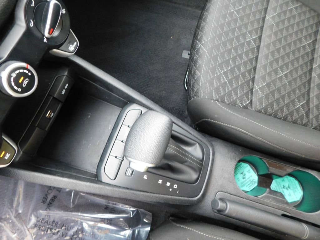 Used 2022 Kia Rio LX image 31