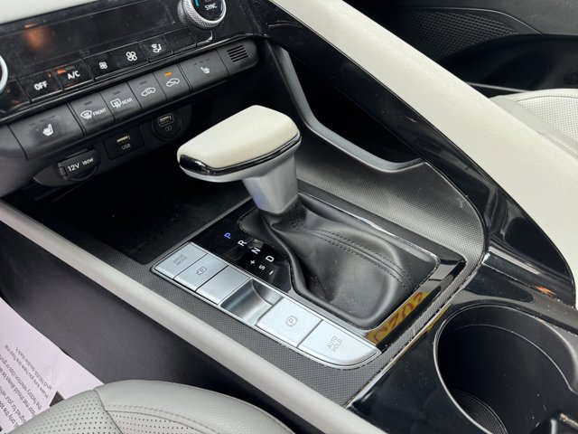 Used 2023 Hyundai Elantra Limited image 14